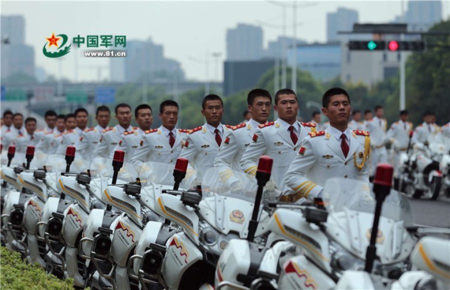 武警马靴，传统与现代的完美结合，武警马靴，传统与现代的时尚融合风采