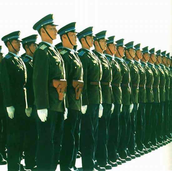 探索中国军队的新风貌，05式军服图片解析，揭秘中国军队新风貌，深度解析05式军服图片