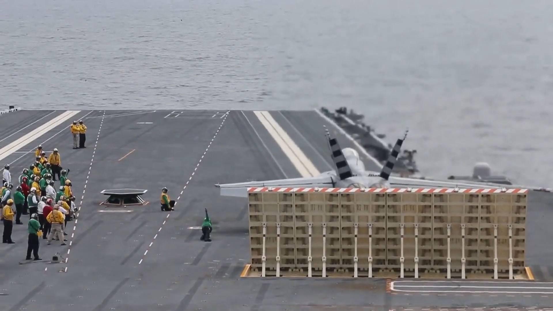 福特号航空母舰的尺寸与威力，福特号航空母舰，尺寸与威力的完美结合