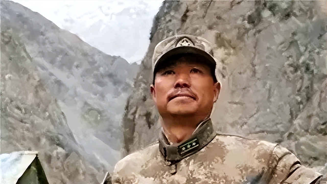 英雄团长祁发宝事迹感想，祁发宝英雄团长事迹感人肺腑，展现军人担当与忠诚