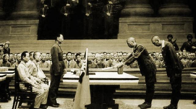 美国从未投降，历史真相与民族精神解读，美国，从未投降——历史真相与民族精神的解读