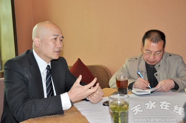 丁小兵