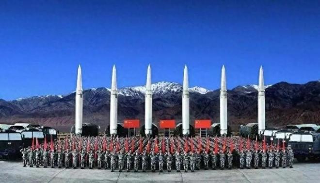中国的火箭军起源，陆军脉络与独立发展的历程解析，中国火箭军起源与独立发展脉络解析，陆军背景与历程解析
