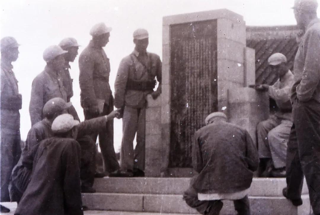 上甘岭精神，历史的丰碑，时代的力量，上甘岭精神，历史的丰碑，时代力量的象征