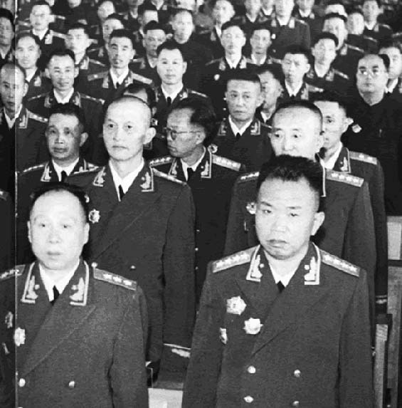 少将、中将、大将，中国军队中的高级官职，中国军队高级官职，少将、中将、大将的荣耀与担当
