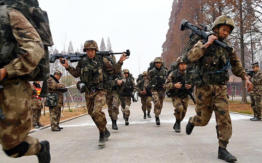 中国现役单兵武器，装备升级与战斗力提升的关键要素，中国现役单兵武器升级，装备革新与战斗力提升的关键要素