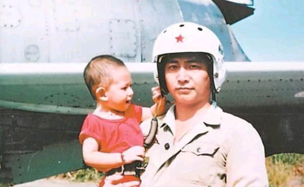 中国航空兵，翱翔天际的雄鹰，中国航空兵，翱翔天际的雄鹰战队