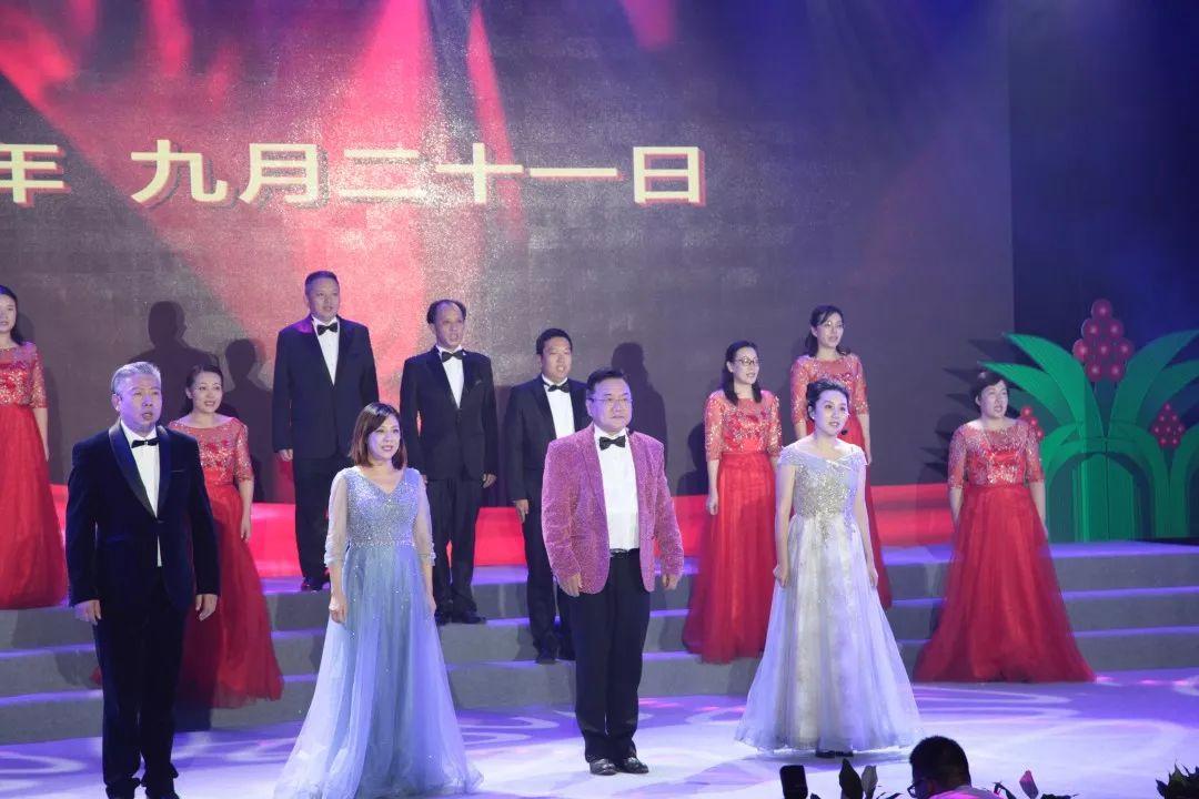 合唱中国人民志愿军军歌，历史之声的共鸣，合唱中国人民志愿军军歌，历史之声共鸣的壮丽旋律