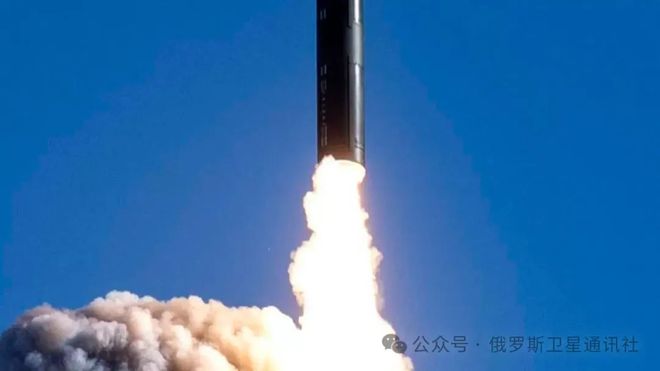 日本发射十枚导弹，背景、目的与影响分析，日本发射十枚导弹，背景、目的及影响深度解析