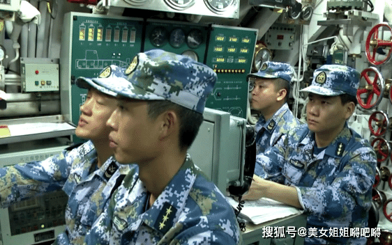 潜艇兵一年出海次数及其背后的故事，潜艇兵年度出海次数揭秘，背后的故事与辛勤付出
