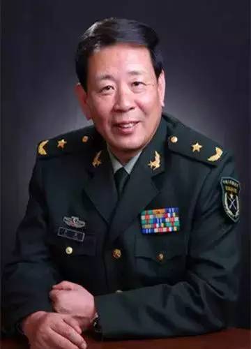 军事专家杨新宇个人资料详解，军事专家杨新宇个人资料详解及生平概述