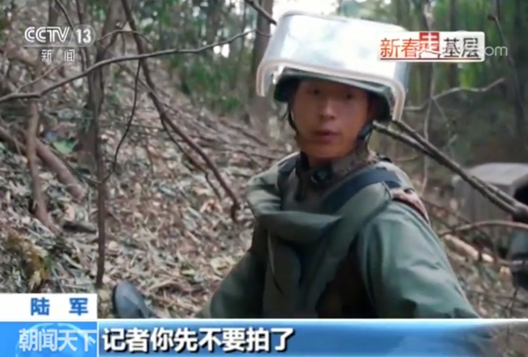 杜富国，英勇负伤，彰显时代英雄本色，杜富国，时代英雄的本色，英勇负伤展现无畏勇气