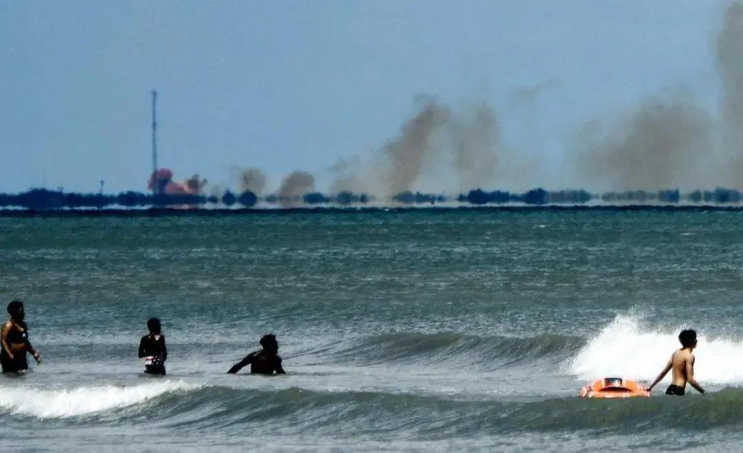 火箭发射升空爆炸，探索宇宙的惊险之旅，火箭发射升空爆炸，宇宙探索之旅的惊险瞬间