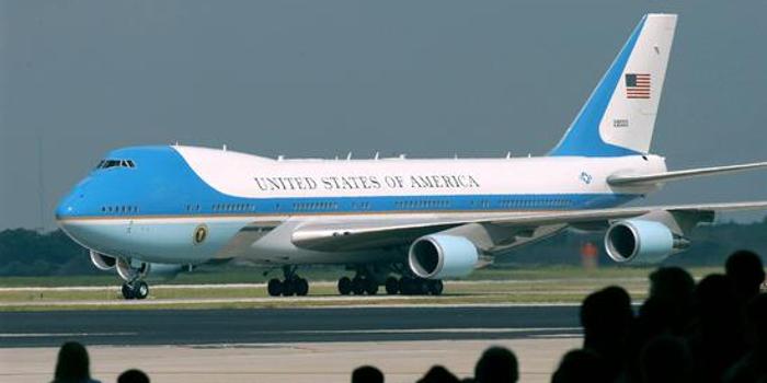 空军一号飞机价格及其相关解析，空军一号飞机价格与解析概览