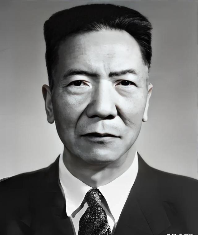 中国陆军将军，历史的荣光与时代的担当，中国陆军将军，历史荣光与时代担当的交融