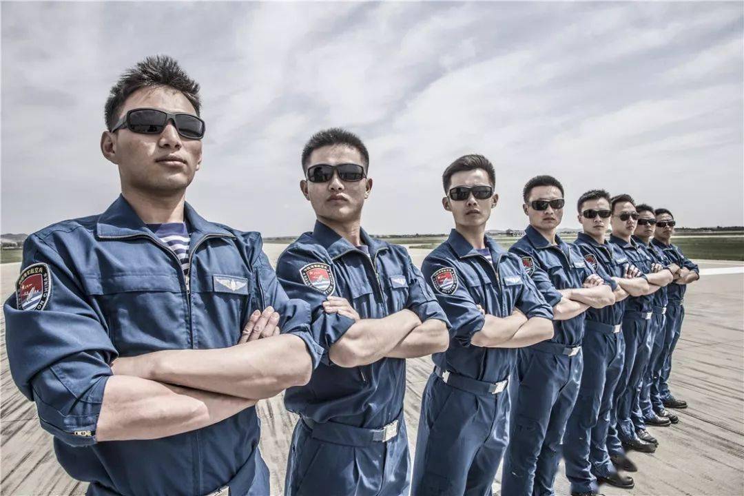 2023年度海军招飞简章——启航新征程，共筑海洋强国梦，启航新征程，2023年度海军招飞简章，共筑海洋强国梦想