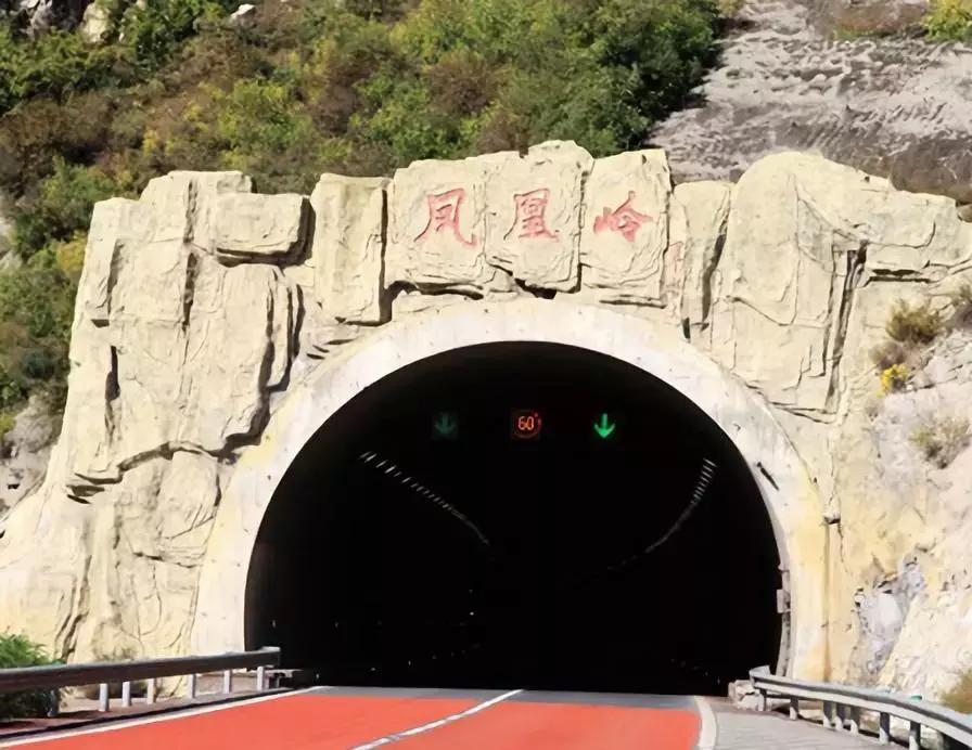 关于885型和885M型核潜艇的区别探讨，探讨885型与885M型核潜艇的差异