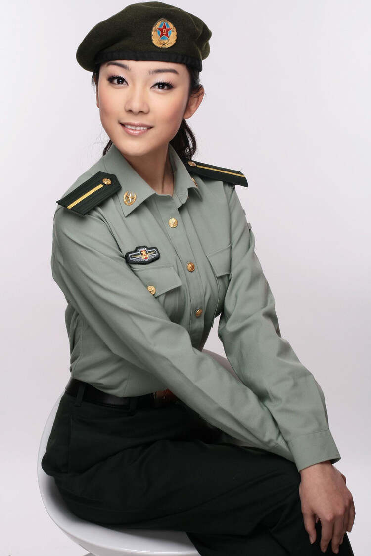 中国女兵图片大全高清图片，展现最美的风采，中国女兵高清图片大全，展现飒爽英姿与风采