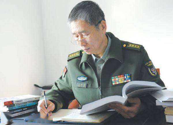 黎登贵，五公里之路上的辉煌成就，黎登贵，五公里之路的辉煌成就纪事