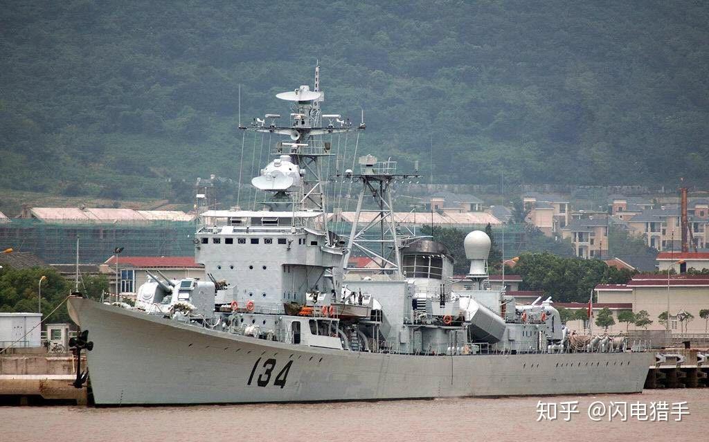 关于纪念舰，探寻中国海军的骄傲——051型驱逐舰，探寻中国海军骄傲，纪念舰051型驱逐舰的辉煌历程