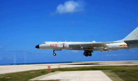 轰6K起飞视频，展现中国空军战略威慑力量的震撼瞬间，轰6K起飞瞬间，中国空军战略威慑力量的震撼展示