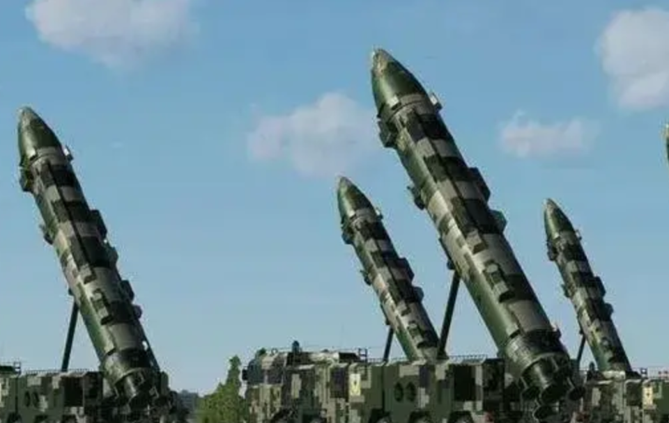 中国东风系列导弹数量揭秘，究竟有多少枚？，中国东风系列导弹数量揭秘，究竟有多少枚神秘武器？