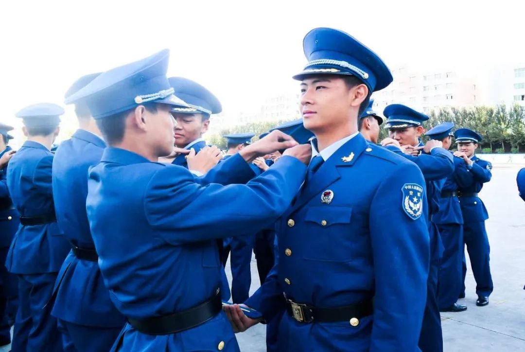 空军航空大学专业概述，空军航空大学专业详解概览