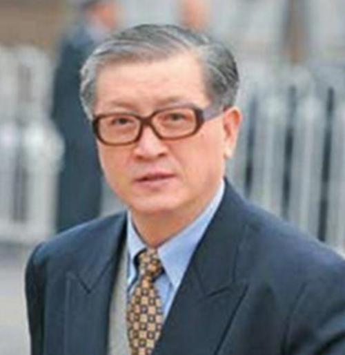 瓦良格号艰难回国路简介，瓦良格号艰难归国之旅简介