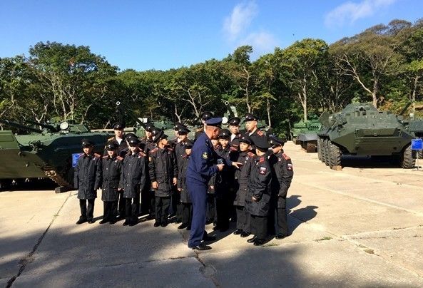 旧军衣军裤批发，历史与时尚的循环利用，旧军衣军裤批发，历史与时尚的可持续循环之路