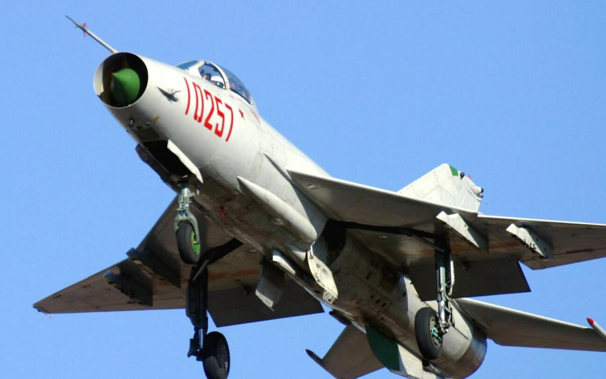 歼-7战斗机的传奇与影响,歼-7战斗机的传奇历程与深远影响