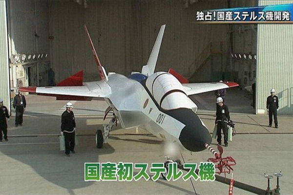 日本心神战机与动画世界的交融，日本心神战机与动漫世界的跨界融合