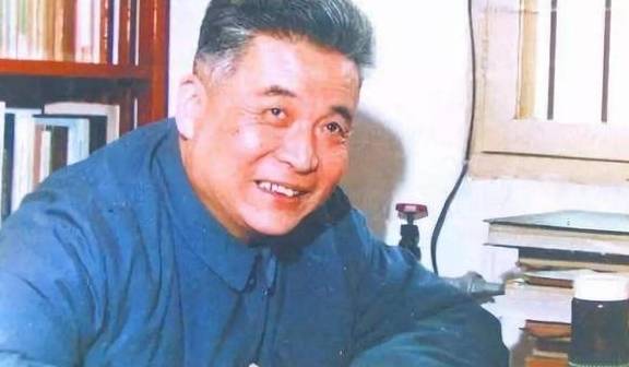 邓志平，承继先辈之志，续写人生新篇章，邓志平，承先辈之志，开启人生新篇章