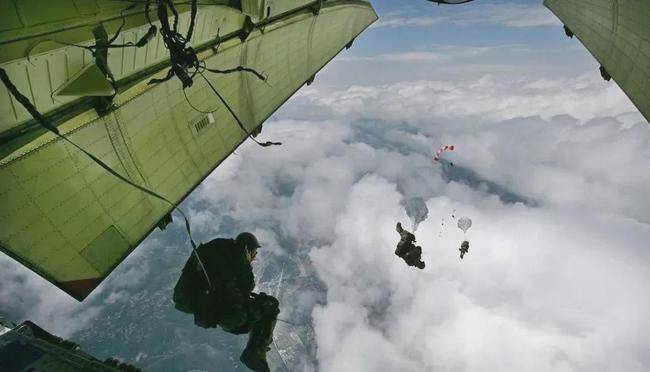 空降兵第十五军，揭秘中国特种兵种的荣耀与担当，揭秘中国特种兵种，空降兵第十五军的荣耀与担当