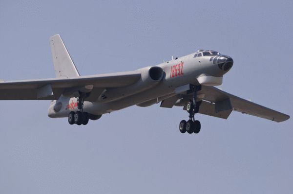 轰-6G轰炸机挂弹深度解析，轰-6G轰炸机挂弹深度解析，揭秘其战斗能力