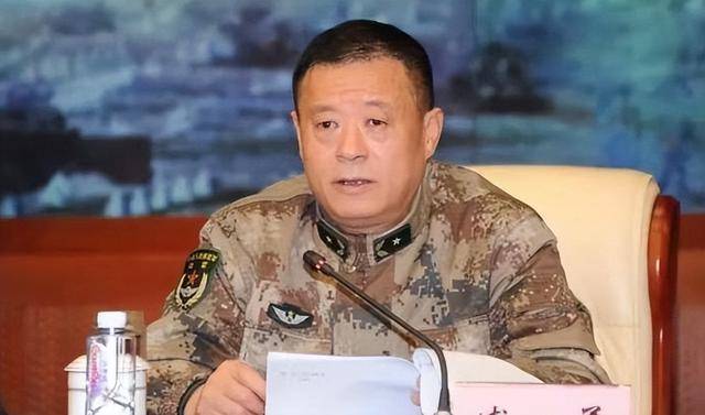 解放军陆军参谋长，职责、挑战与贡献，解放军陆军参谋长，职责、挑战与卓越贡献