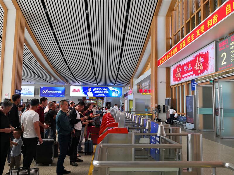 海南舰的长度，揭示中国海军新一代巨舰的壮丽身影，海南舰的长度，揭示中国海军新一代巨舰震撼身影的壮丽数据