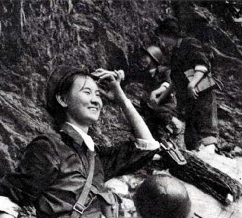 越南女兵与中国女兵对比，两国军事力量的独特之处与相似之处，越南女兵与中国女兵对比，军事力量的独特之处与相似之处分析