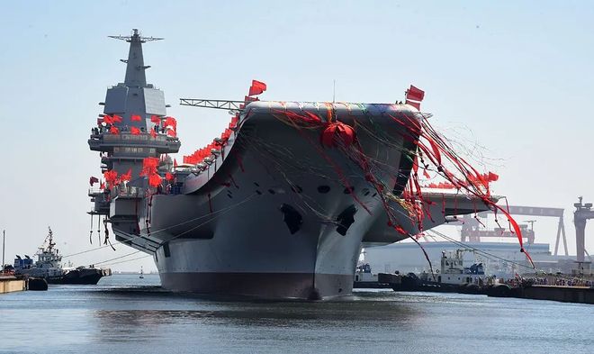 山东舰，中国海军的新锐力量——一艘怎样的船？，山东舰，中国海军新锐力量的核心——深入解析这艘强大的军舰