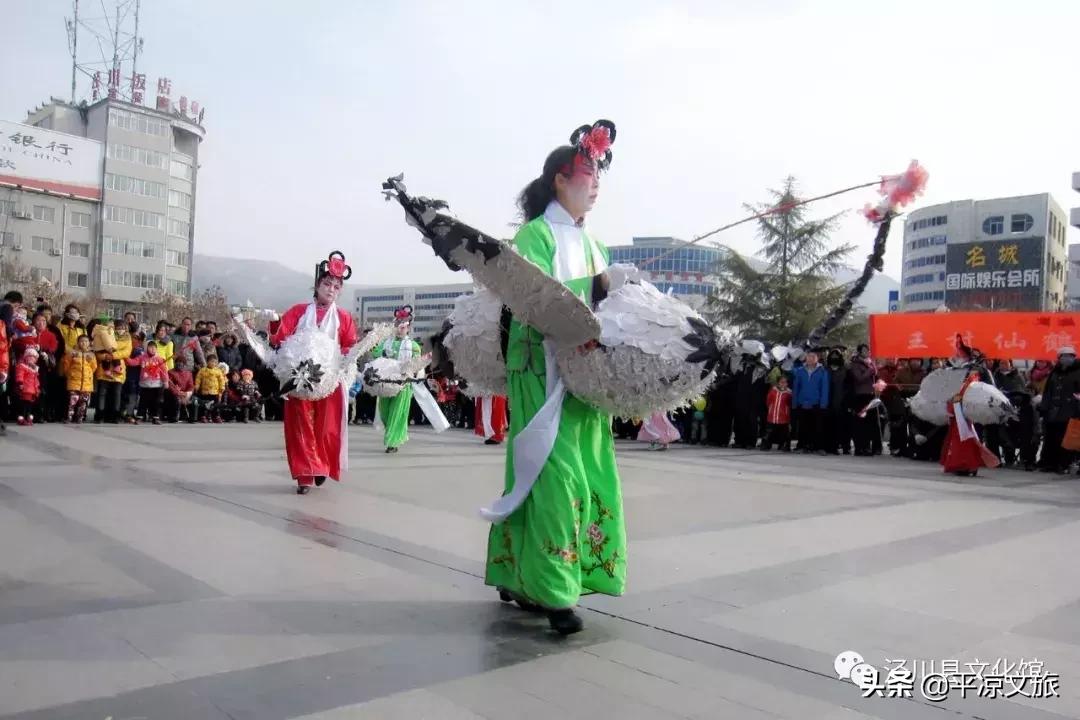 今日海峡节目，深度解读时事热点，传递两岸真情，海峡时事热点深度解读，传递两岸真情与心声