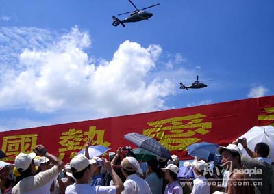 驻港部队阅兵2022，展现新时代军威与香港繁荣稳定的坚定承诺，驻港部队阅兵展现新时代军威与香港繁荣稳定的坚定承诺，军威雄壮，香港稳定可期