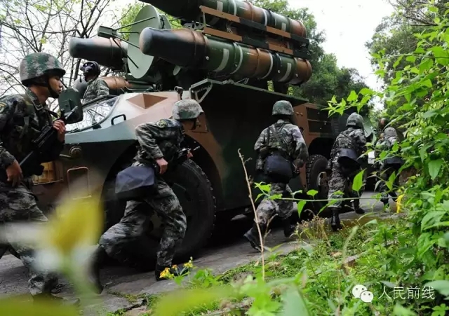 陆军最牛的兵种是什么？这是一个值得探讨的话题。在陆地战场上，各种兵种都有自己独特的优势和特点，因此无法简单地给出一个确定的答案。不过，我们可以从不同角度探讨哪些兵种在陆军中具有重要的地位和作用。，陆军中最具影响力的兵种，多角度探讨其重要地位与作用