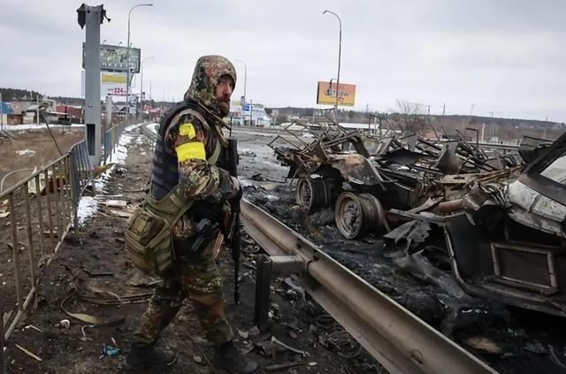 时事战事新闻，全球军事动态深度解析，全球军事动态深度解析，时事战事新闻概览