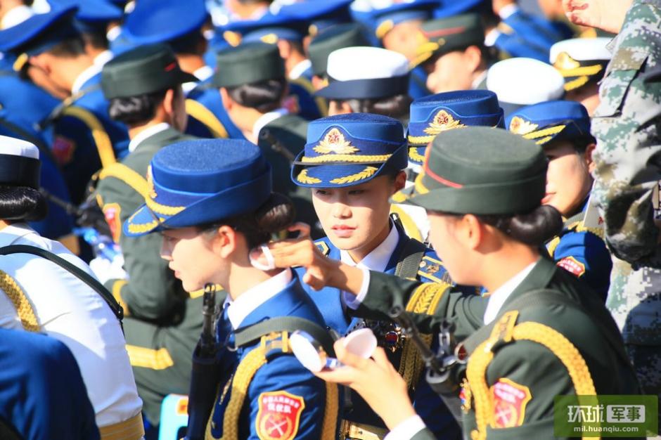 仪仗队女兵的角色与职责，仪仗队女兵的角色与担当