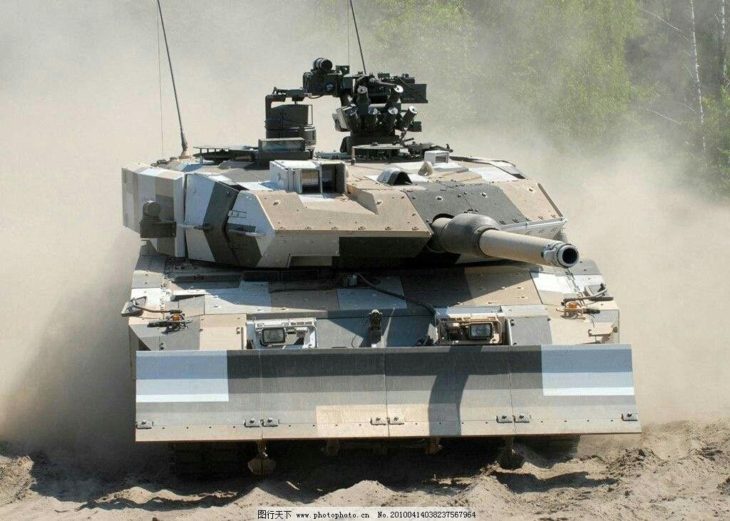 豹2A7与99A，谁更胜一筹？，豹2A7与99A主战坦克对决，谁更胜一筹？
