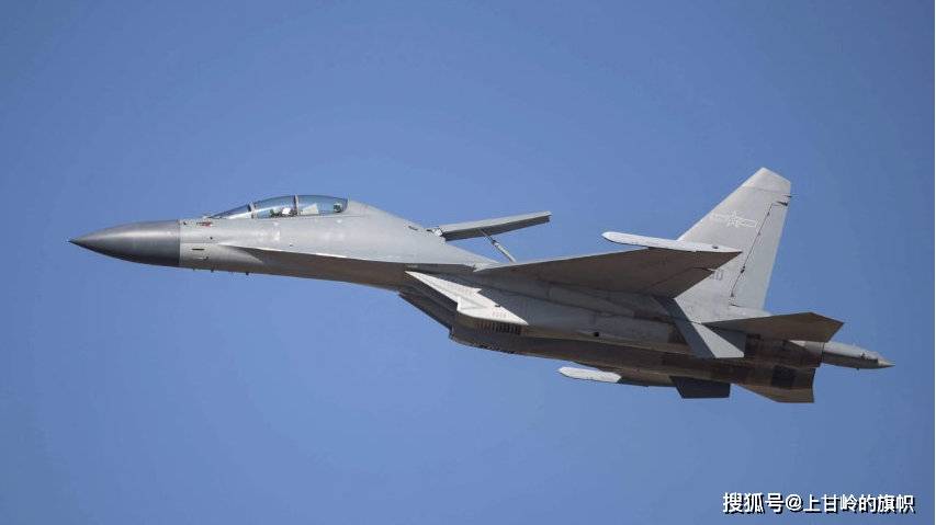 歼16潜龙战斗机，中国空中力量的崭新篇章，歼16潜龙战斗机，揭开启中国空中力量新篇章的锐利之剑