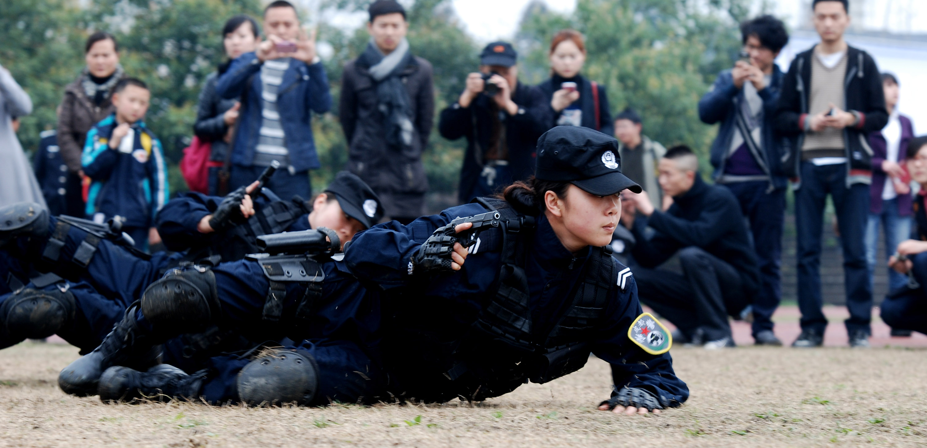 女生进特警队难吗？挑战与机遇并存，女生进特警队，挑战与机遇并存的道路