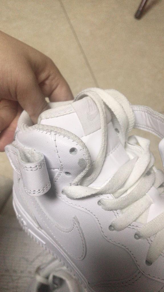 空军一号在实体店的售价探究,空军一号实体店售价解析