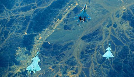 歼-10战斗机与空空导弹,中国空中力量的锐利之箭,歼-10战斗机与空空导弹,中国空中力量的双重利剑