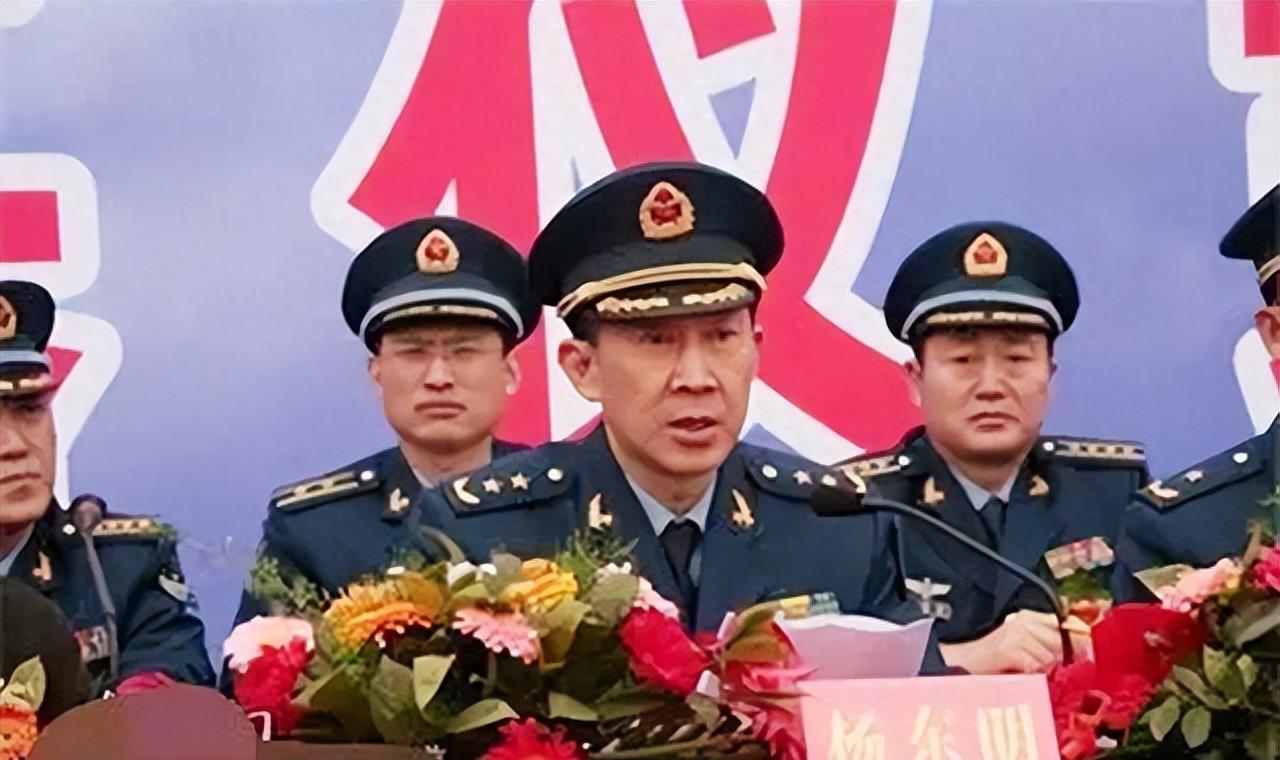 解放军现役上将军衔名单及其职责与贡献，解放军现役上将军衔名单，职责与贡献概览