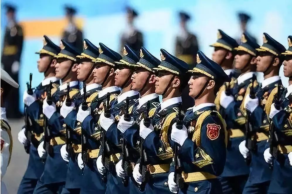 荣耀与力量 第2页